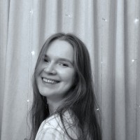 Юлия Захарова