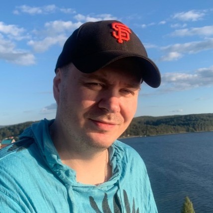 Александр Петров